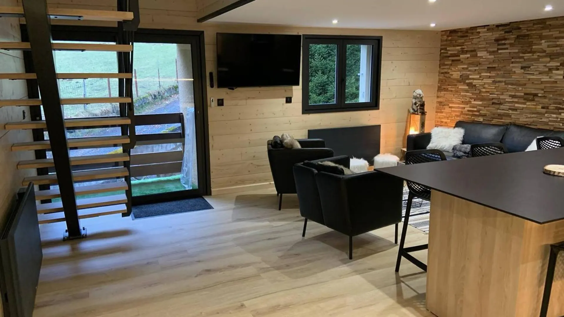 Triplex Moderne Avec Cheminee, Balcon Et Parking A Cauterets - Fr-1-812-78 Lejlighed