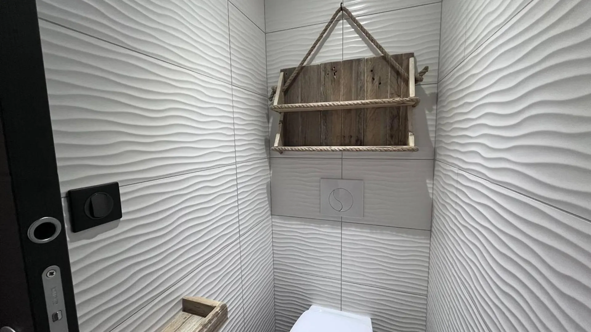 Triplex Moderne Avec Cheminee, Balcon Et Parking A Cauterets - Fr-1-812-78 Lejlighed